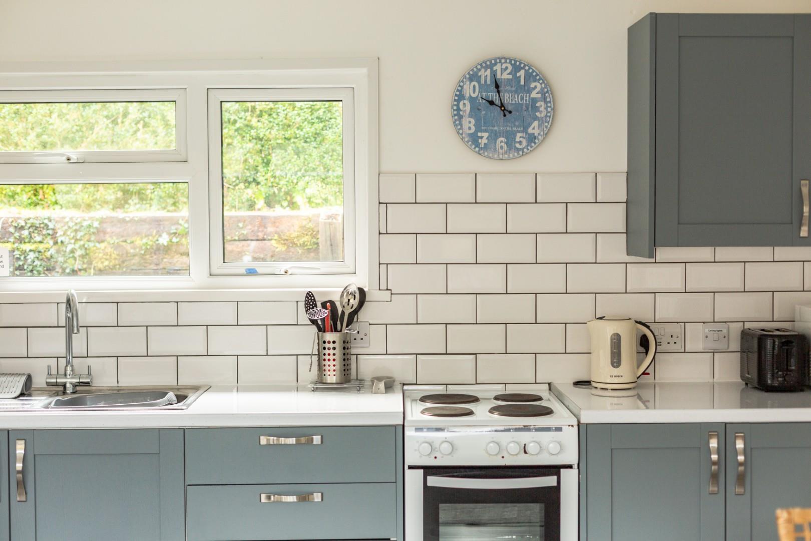 Summercliffe, Caswell, SA3 3BR